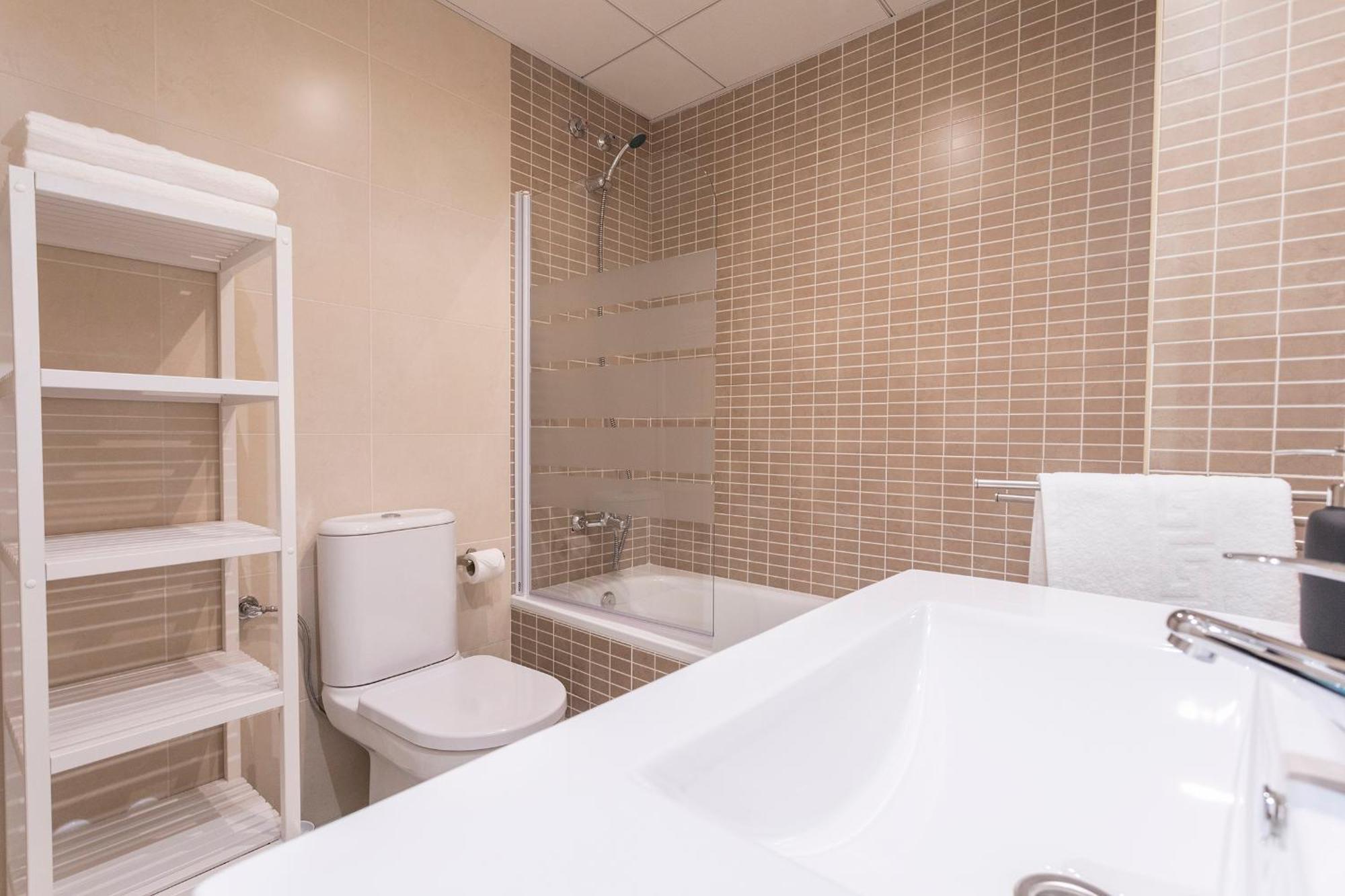 Malaga Rivas 34 Suites Homes 外观 照片