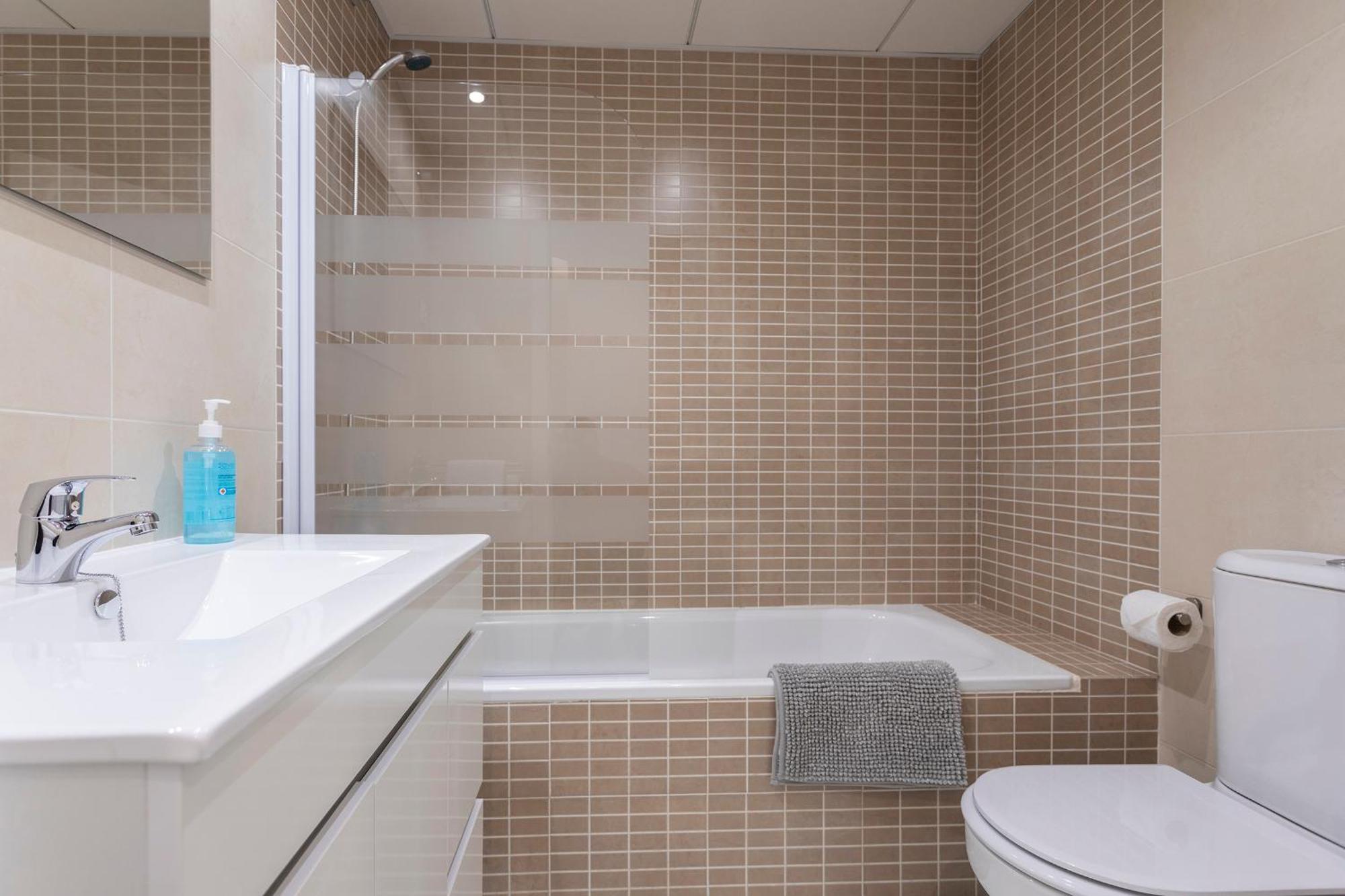 Malaga Rivas 34 Suites Homes 外观 照片